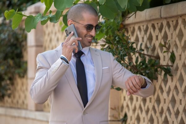 Blue-Chip Titans: Weathering Inflation, Delivering Dividends