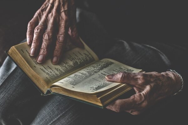 Retirement Income: Weaving A Resilient Financial Tapestry