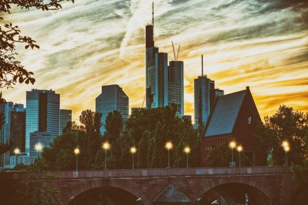 ETFs: Unlocking Niche Markets, Managing Concentrated Risk